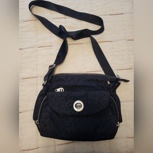 Baggalini Crossbody Bag. Black.